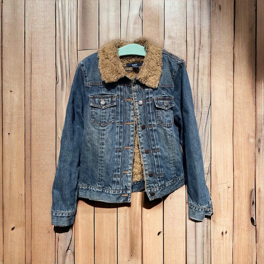 Vintage GAP Denim Jean Jacket Shearling Collar and Lining Size Medium